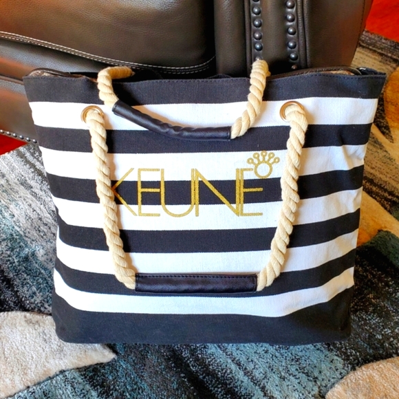 Keune Handbags - KEUNE Striped Rope Tote - 19" x 13 1/2" (NWT)